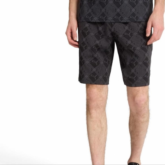 NWT Puma Logomania Men's Black Athletic Shorts Pockets Drawstring Small Sports - Picture 1 of 5